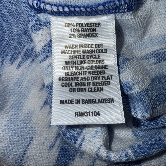 Crown & Ivy Womens Crew Neck Short Sleeve T Shirt (set of 2 both Size Small) - Picture 5 of 8